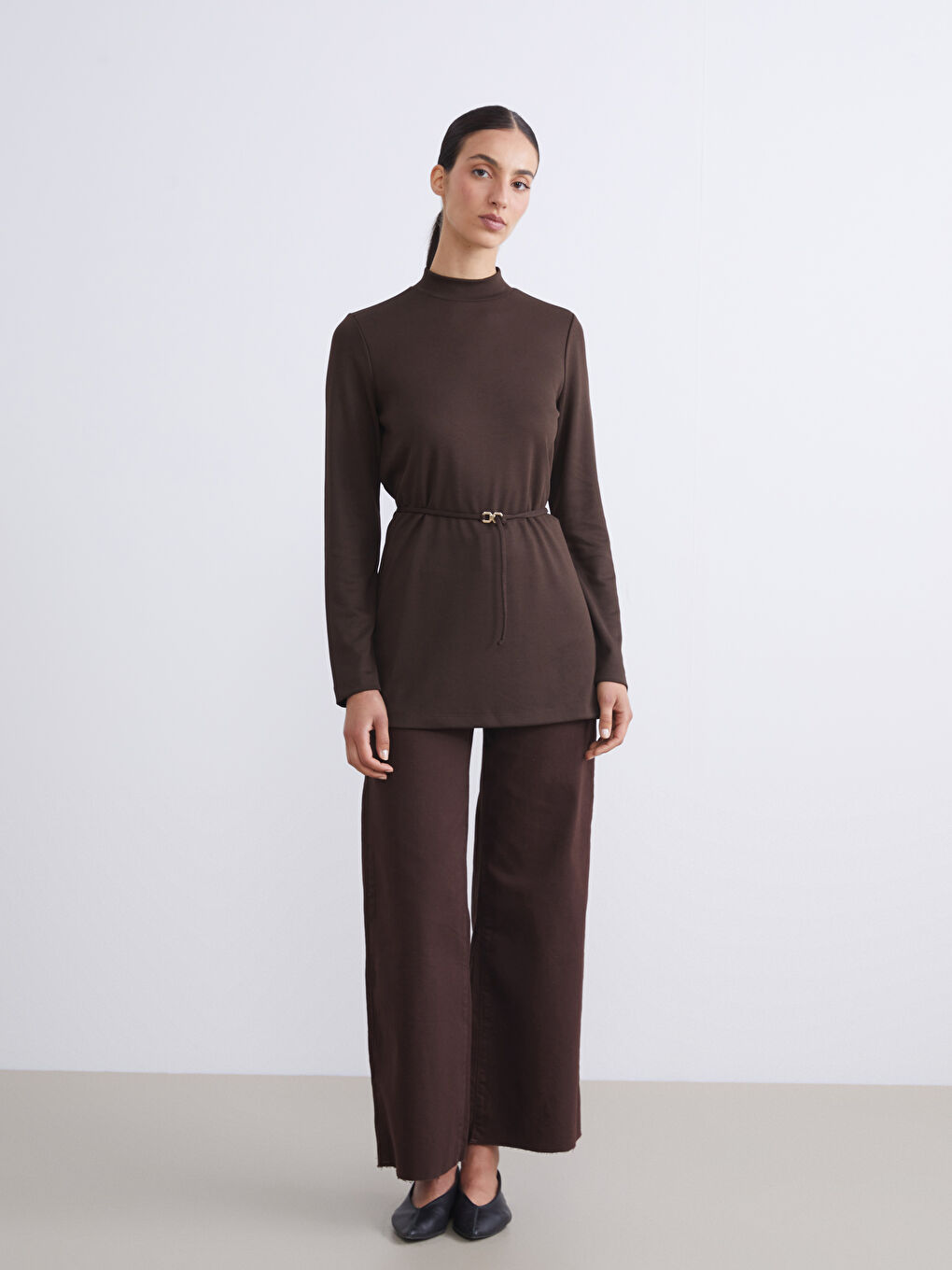 Kahverengi Dik Yaka Kadın Sweatshirt Tunik-1