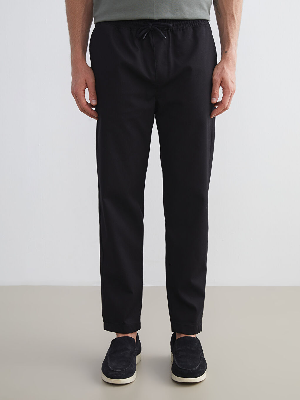 Standard Fit Twill Men's Trousers-1