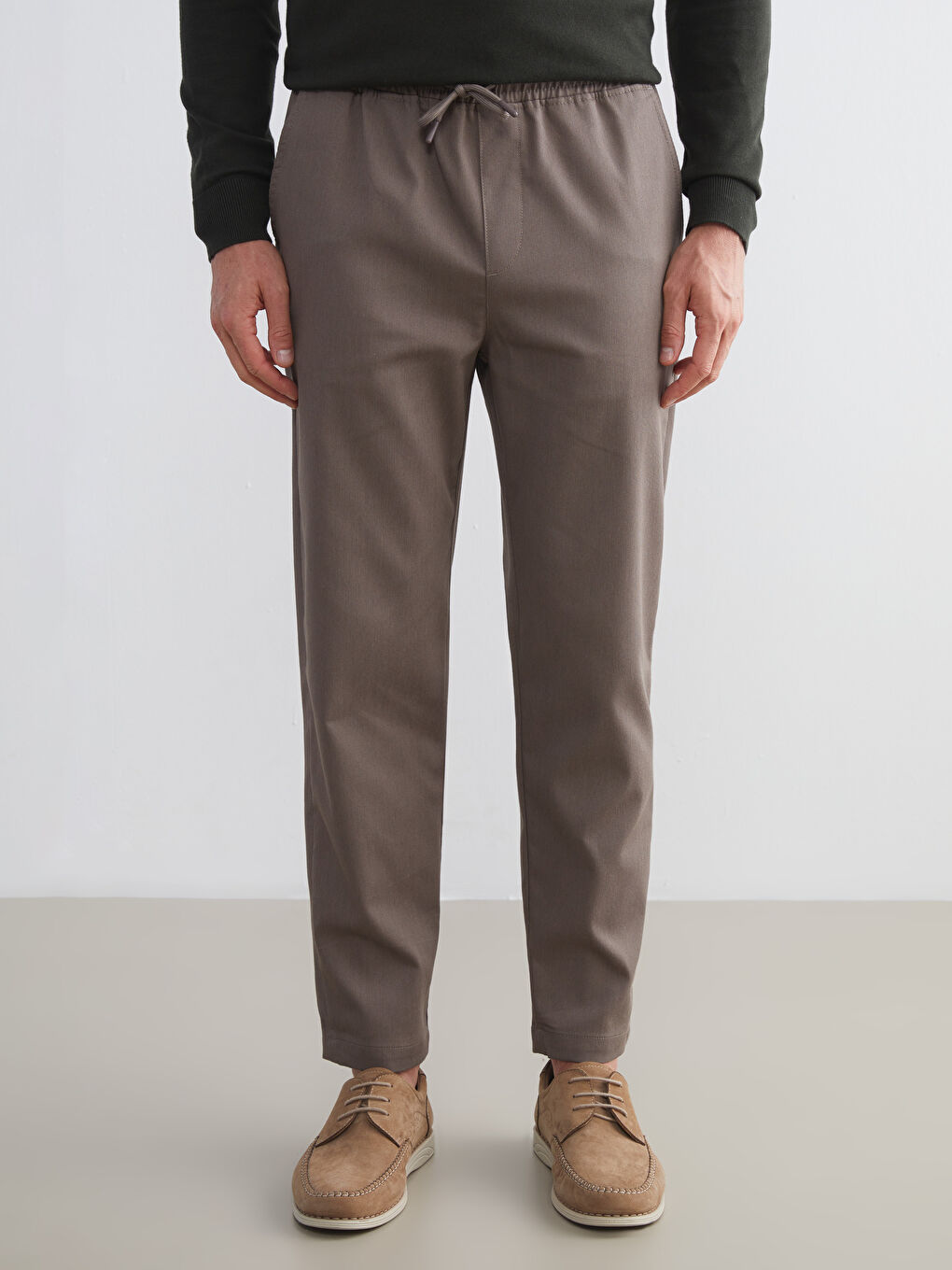 Kahverengi Standart Kalıp Gabardin Erkek Pantolon-1