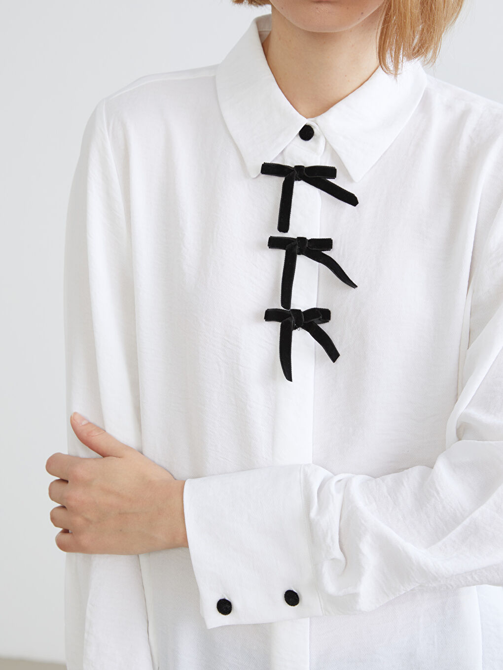 Loose Fit Women's Shirt with Bow-2