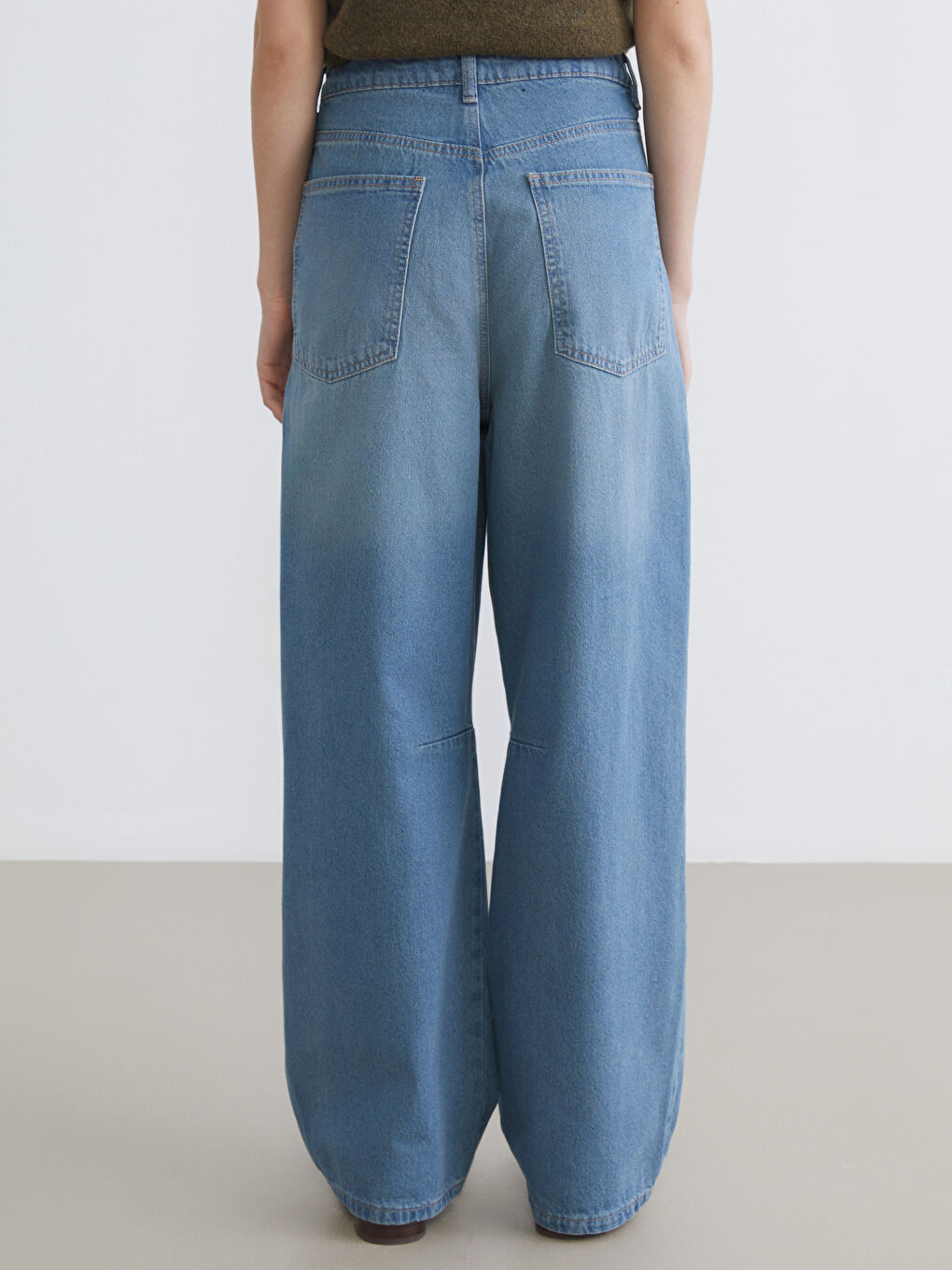 Baggy Fit Women's Jeans-3