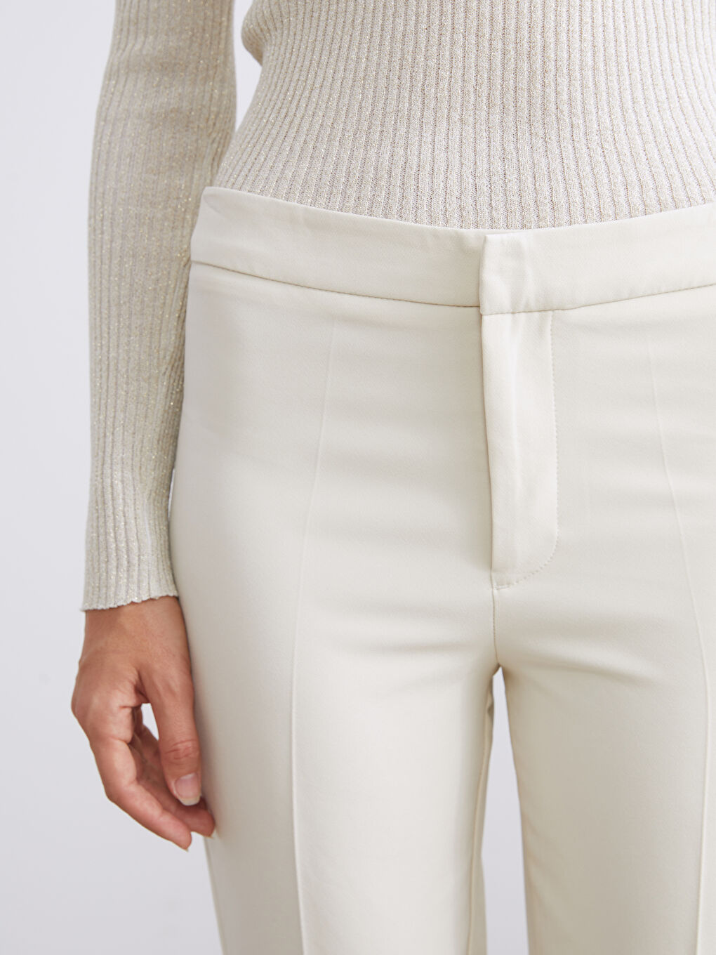 Ekru Dar Fit İspanyol Paça Kadın Pantolon-3