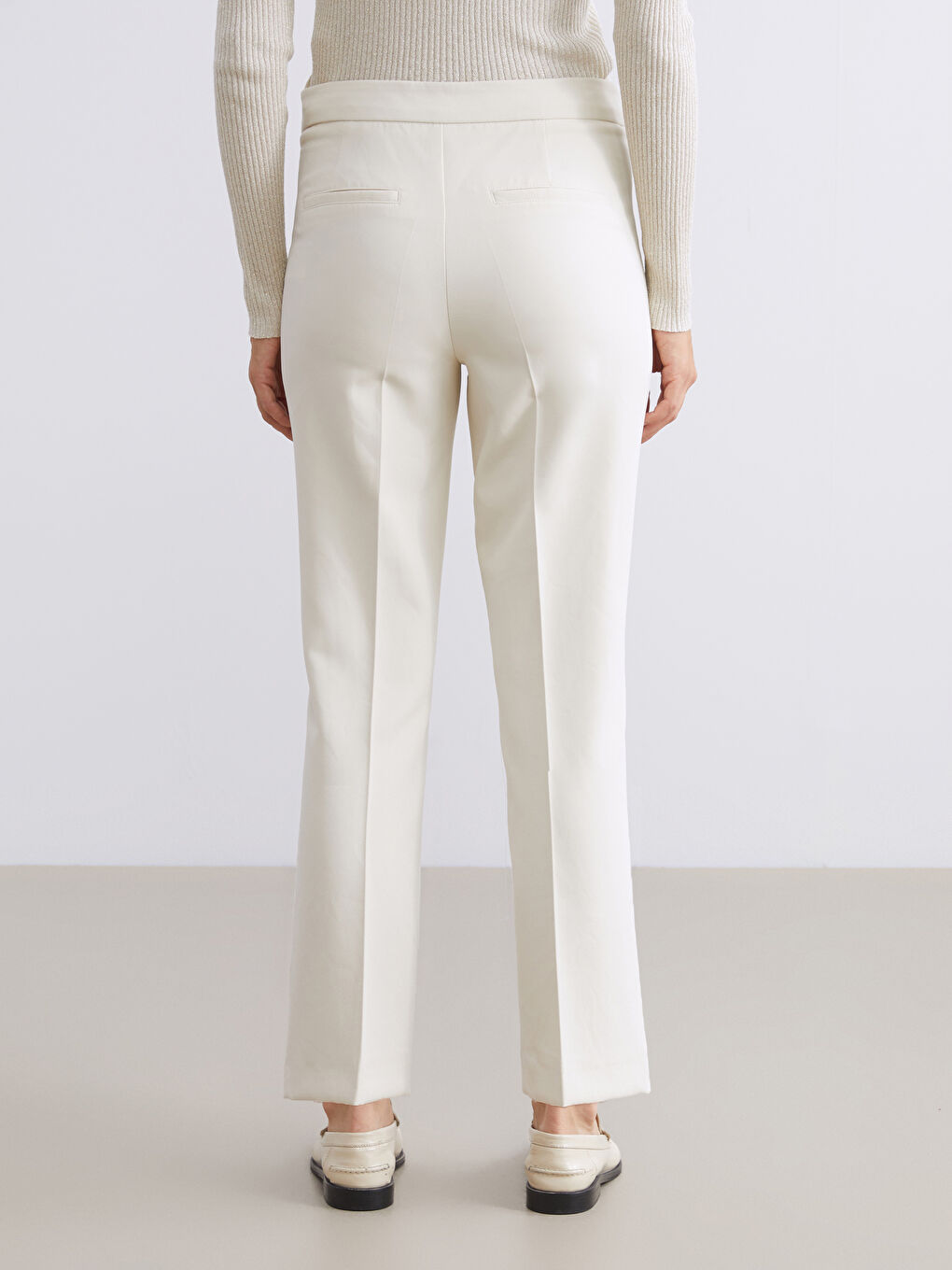 Ekru Dar Fit İspanyol Paça Kadın Pantolon-4