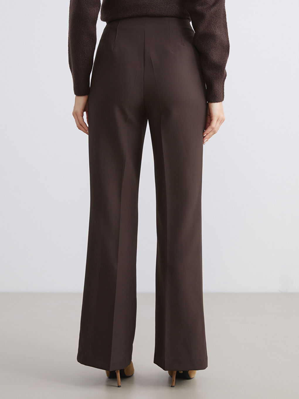 Әйелдерге арналған үлкен өлшемді тар пішінді кеңейтілген шалбар-5