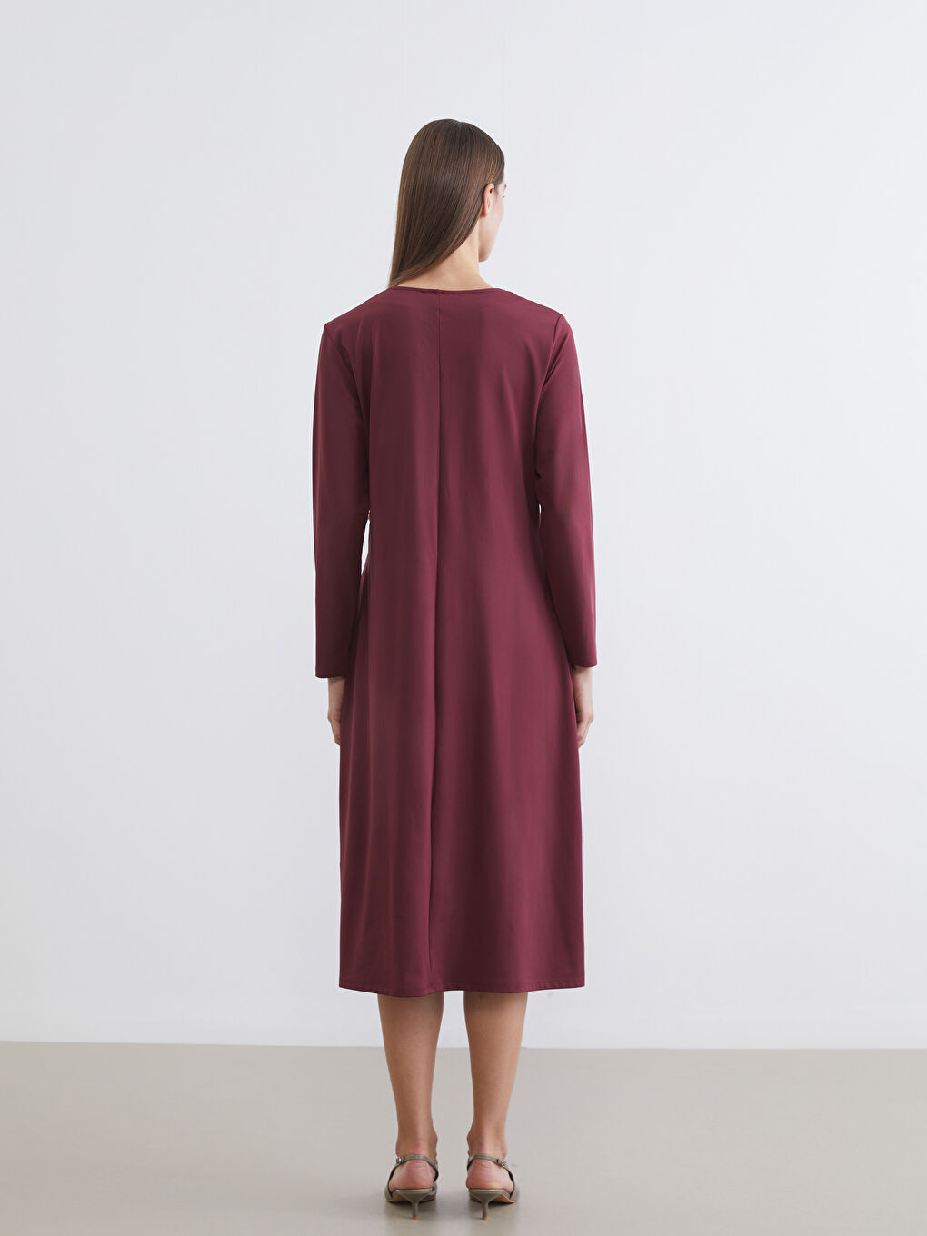 Crew Neck Gathered A-Line Dress-3