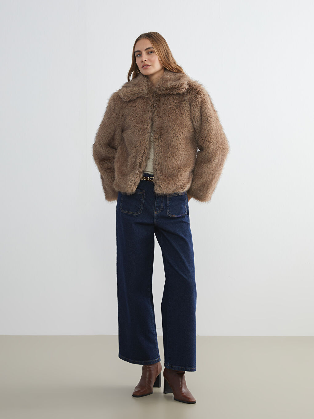 Jacket Neck Women's Fur Coat-1