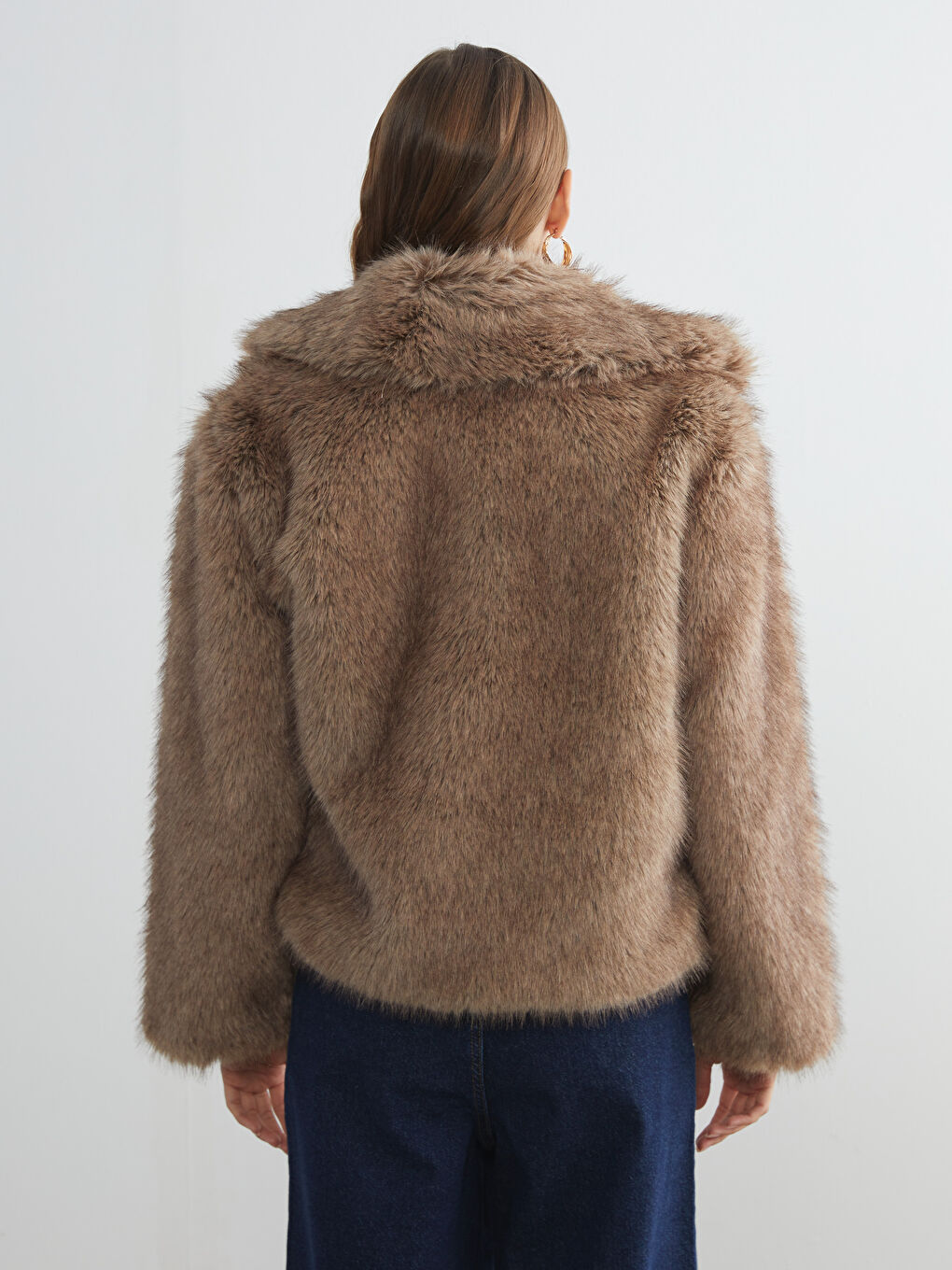 Jacket Neck Women's Fur Coat-4