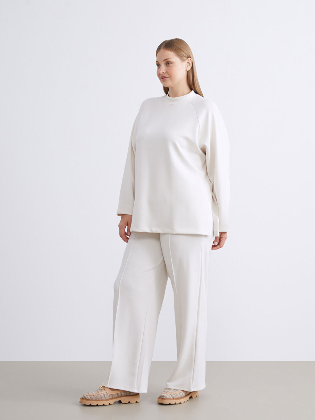 Bej Dik Yaka Oversize Kadın Sweatshirt Tunik-4