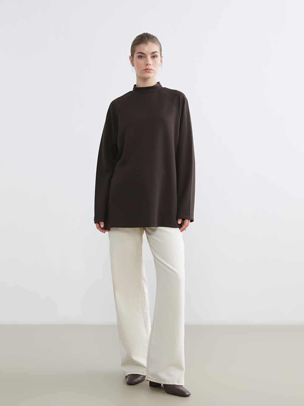 Kahverengi Dik Yaka Oversize Kadın Sweatshirt Tunik-1