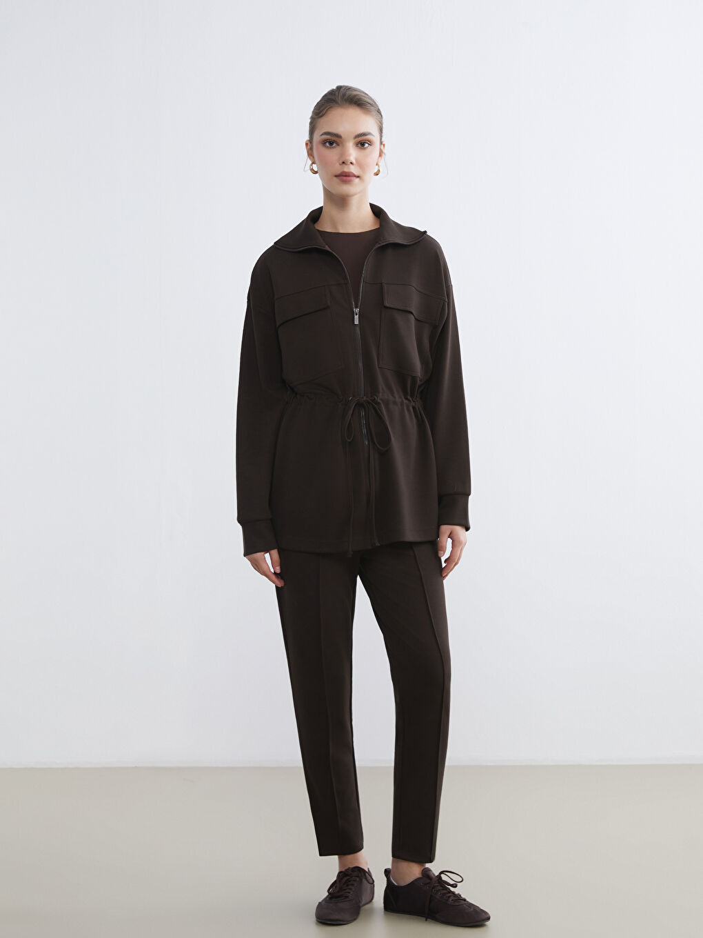 Kahverengi Dik Yaka Oversize Kadın Fermuarlı Sweatshirt-1