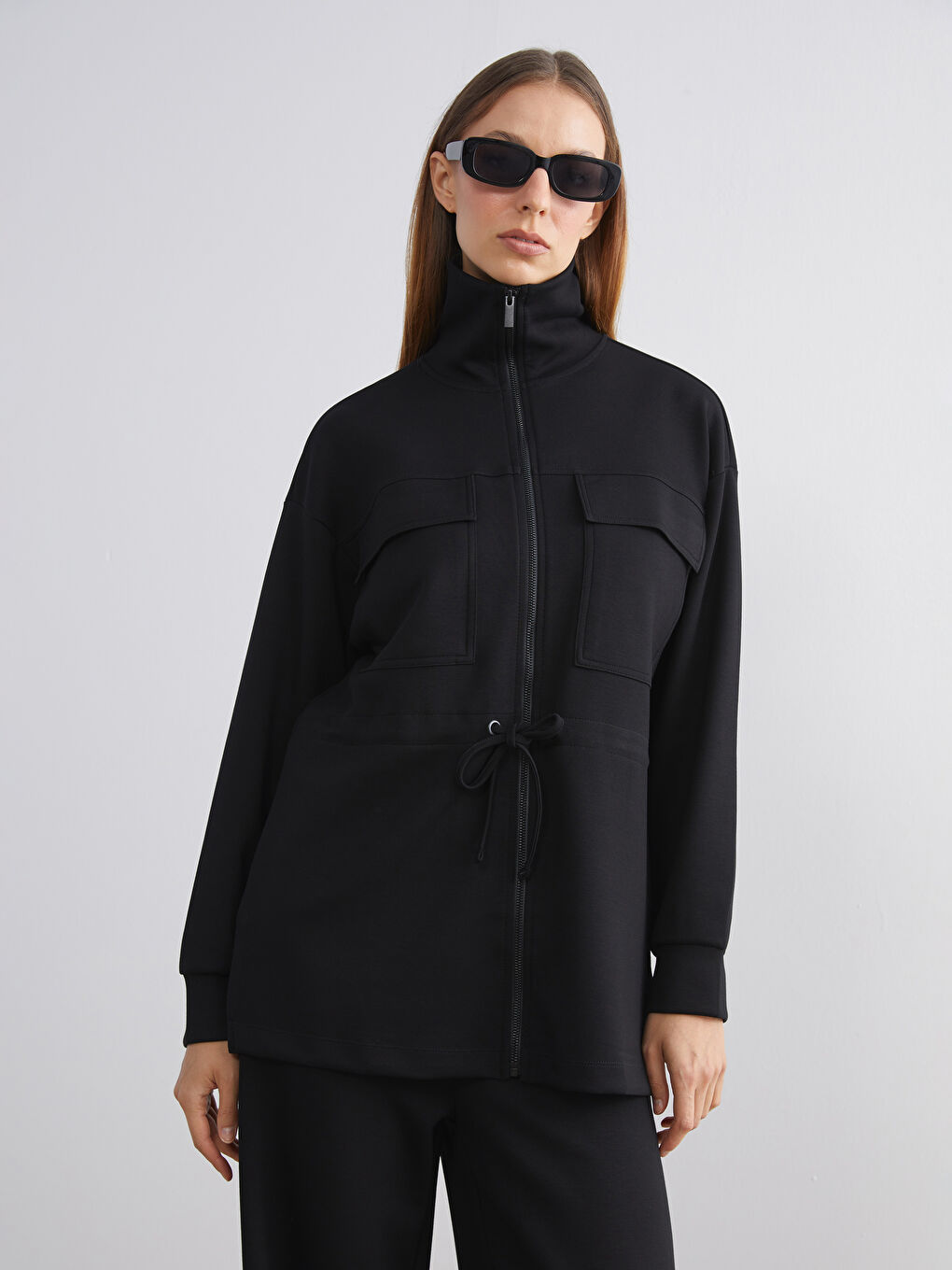 Siyah Dik Yaka Oversize Kadın Fermuarlı Sweatshirt