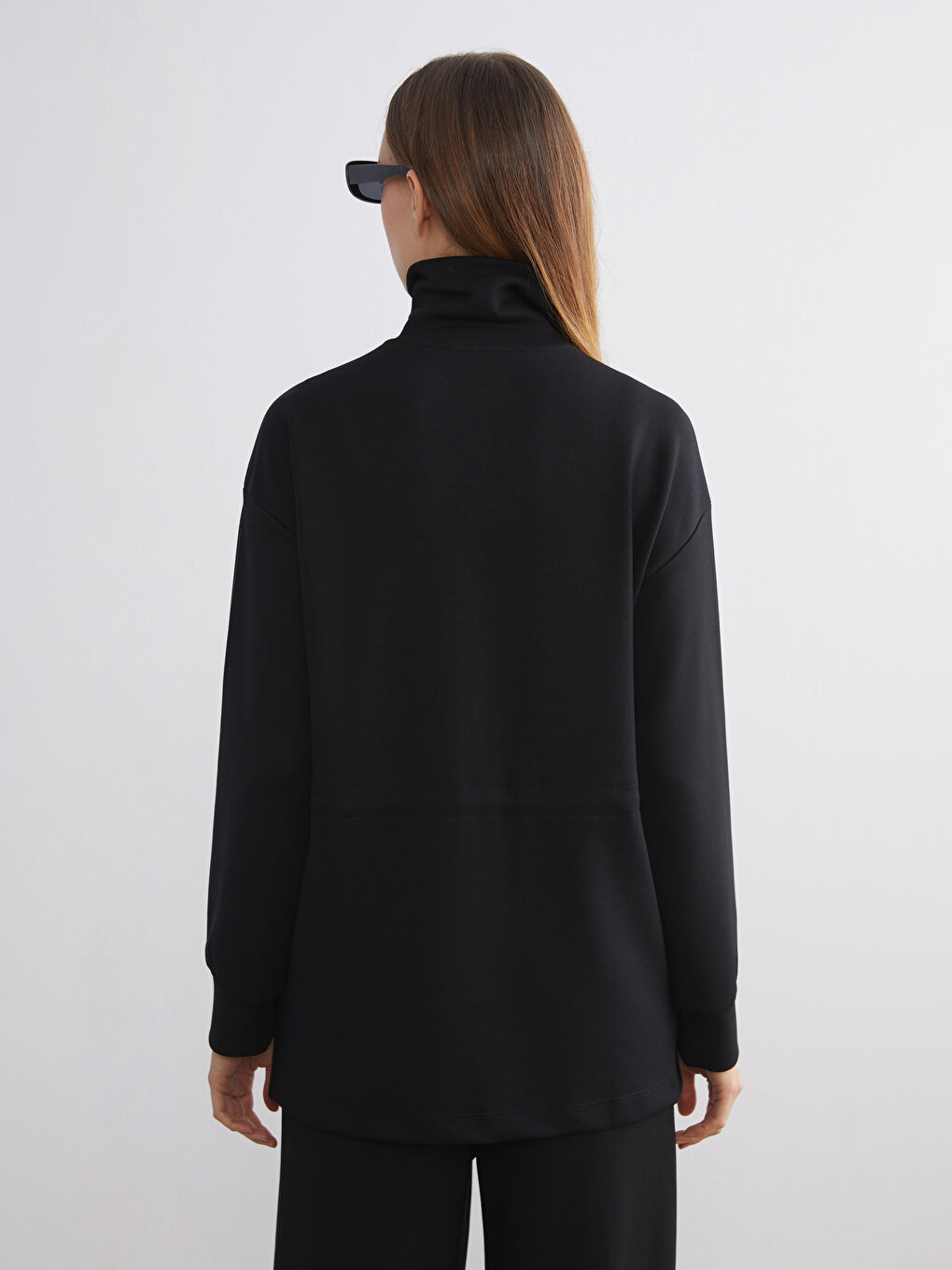 Siyah Dik Yaka Oversize Kadın Fermuarlı Sweatshirt-3