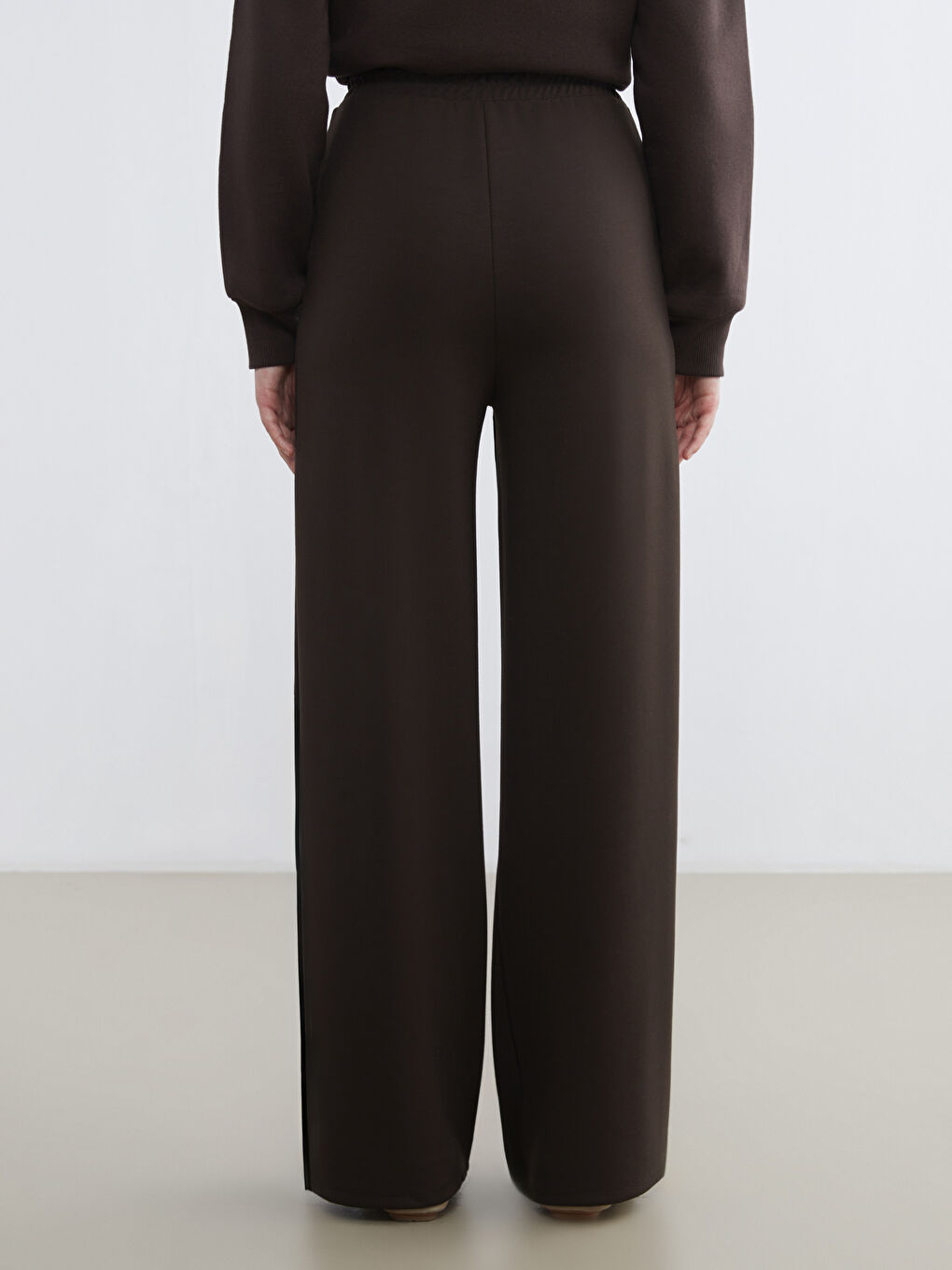 Kahverengi Beli Lastikli Kadın Eşofman Altı-3