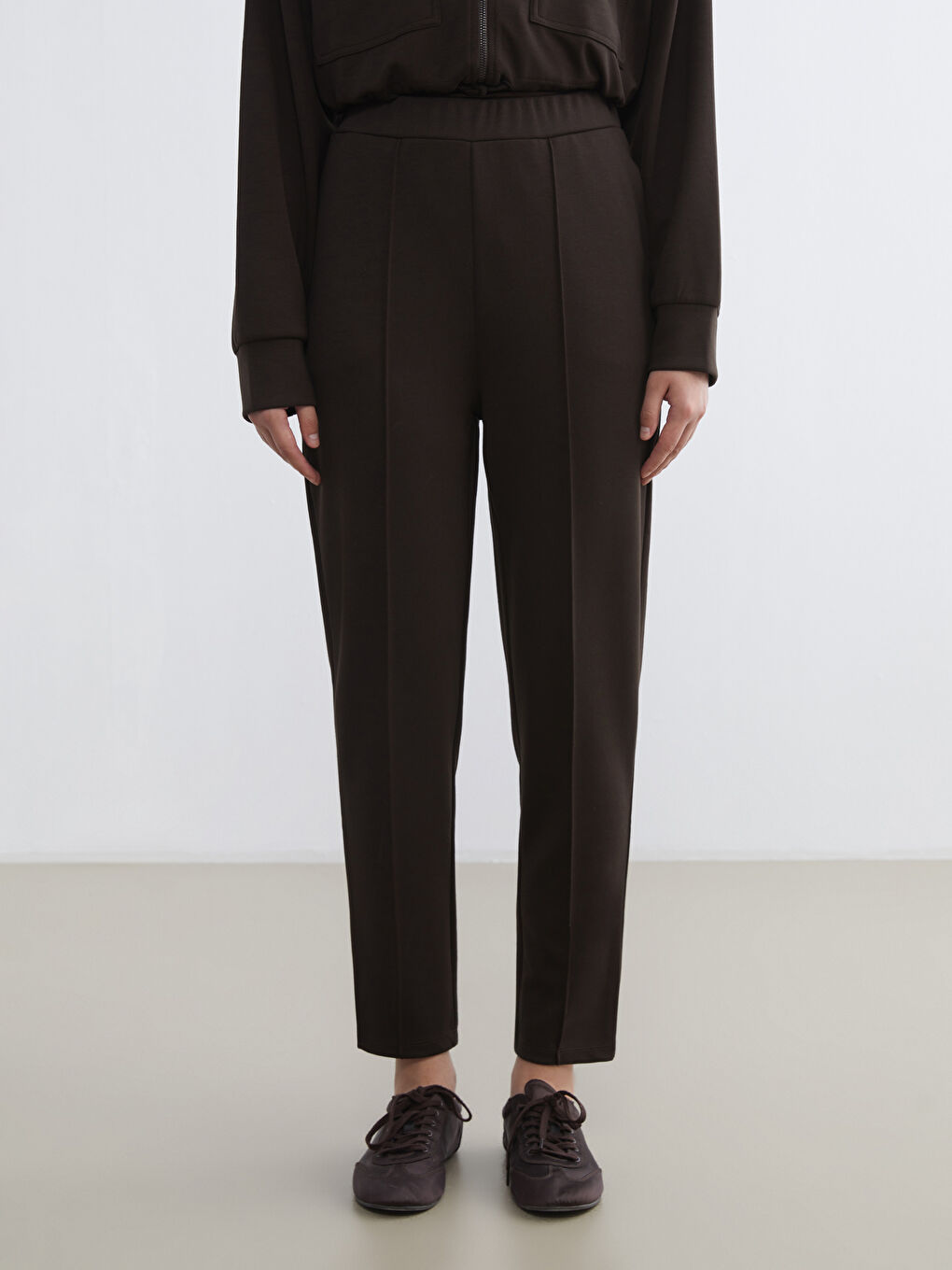 Kahverengi Beli Lastikli Kadın Eşofman Altı-1