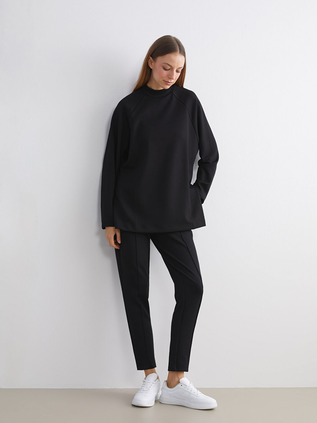 بنطلون رياضي للسيدات بخصر مرن