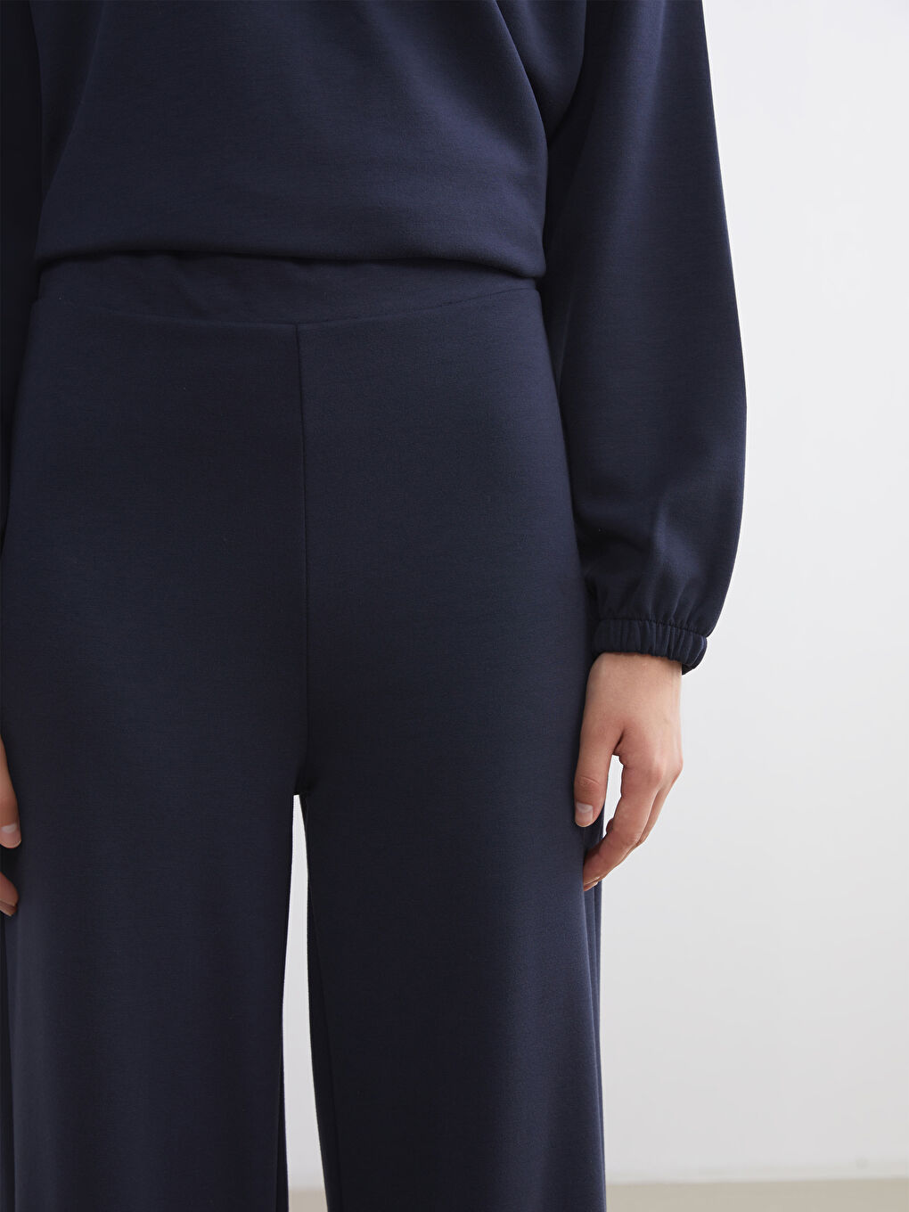 Lacivert Beli Lastikli Geniş Paça Kadın Eşofman Altı-2