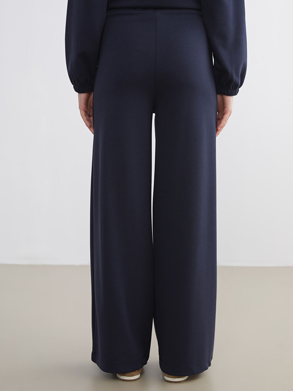 Lacivert Beli Lastikli Geniş Paça Kadın Eşofman Altı-3