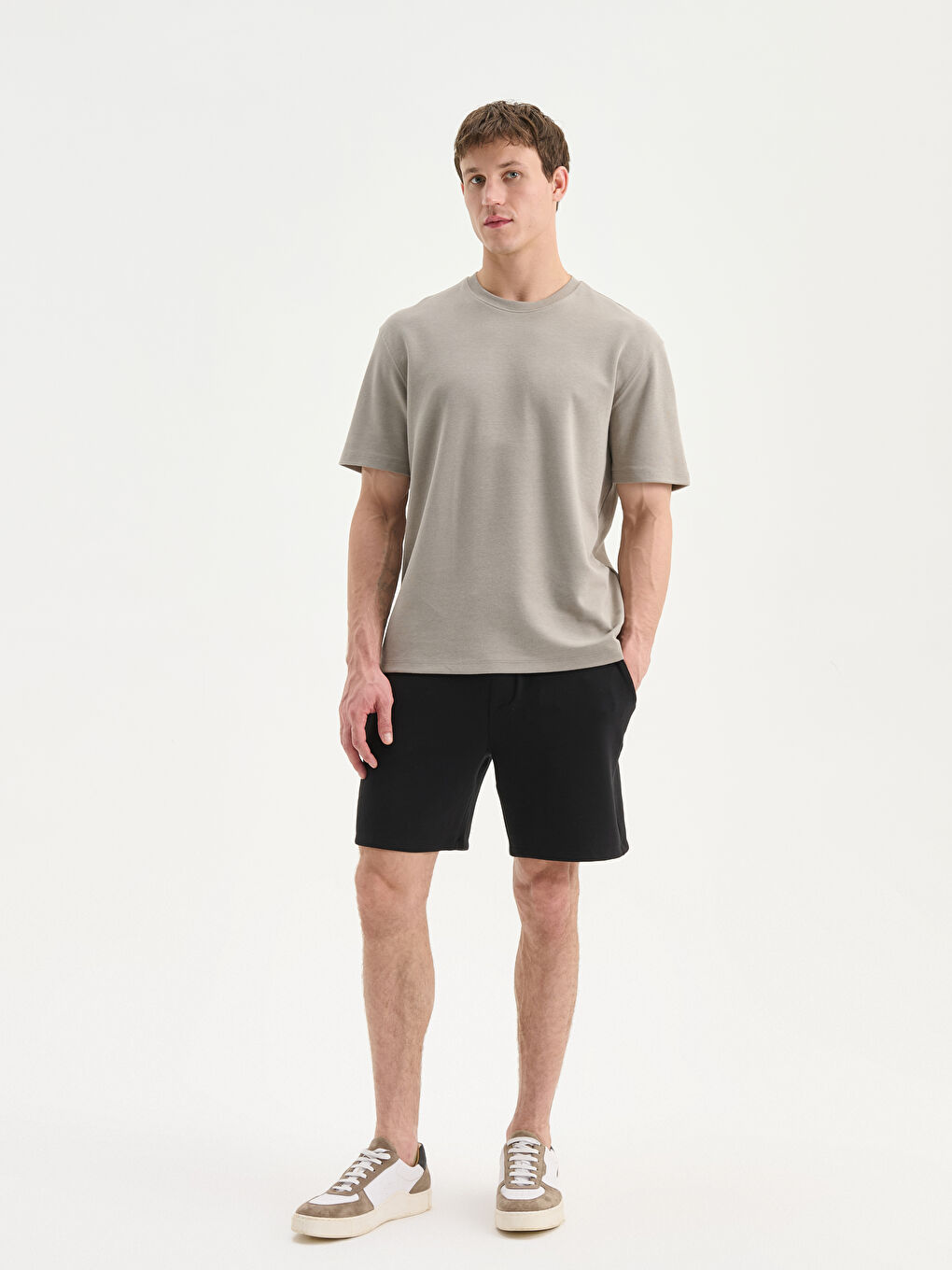 Gri Bisiklet Yaka Erkek Tişört-1