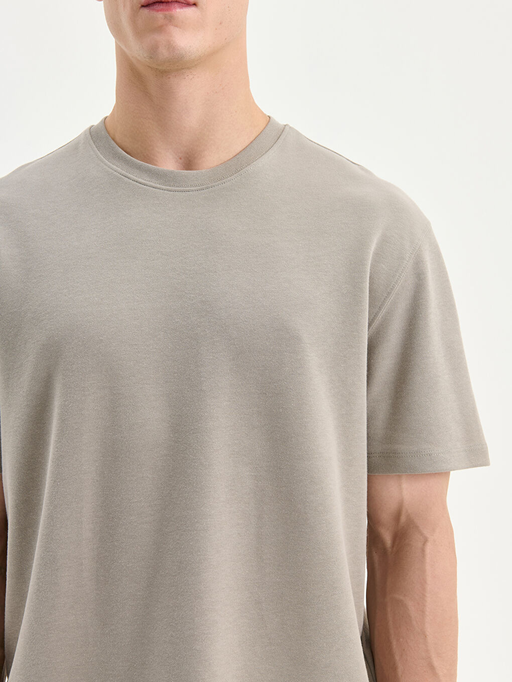 Gri Bisiklet Yaka Erkek Tişört-2