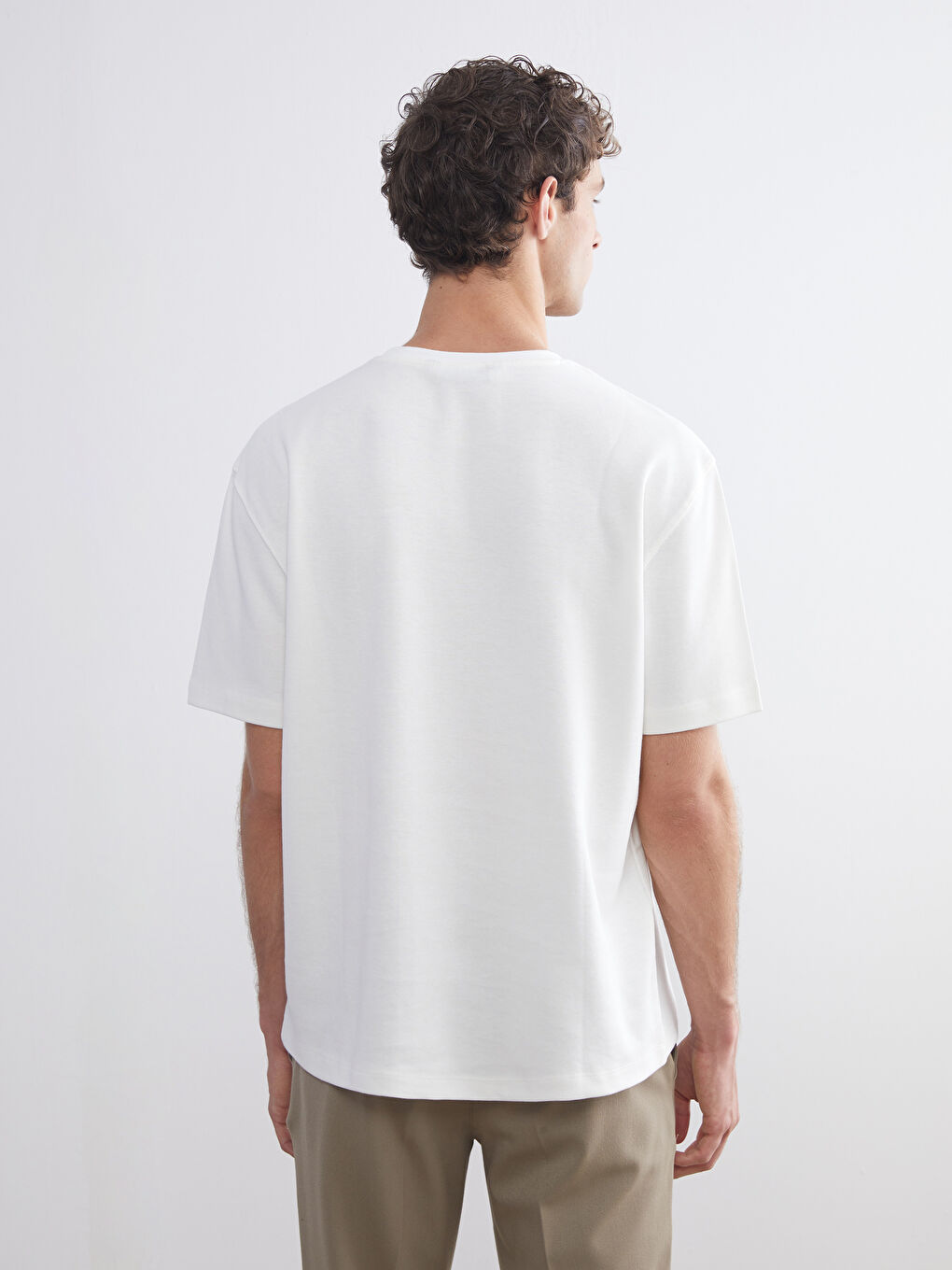 Ekru Bisiklet Yaka Erkek Tişört-3