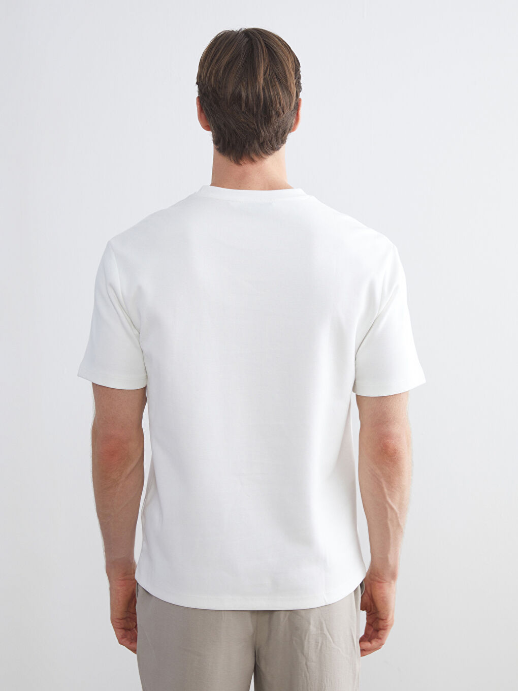 Ekru Bisiklet Yaka Erkek Tişört-3