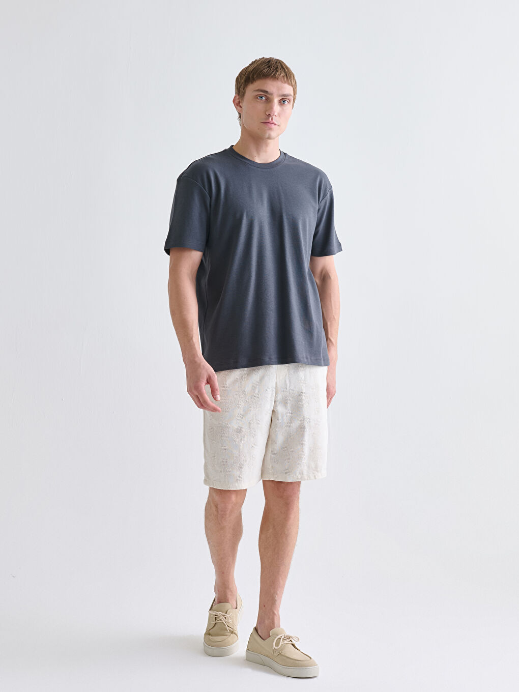 Antrasit Bisiklet Yaka Erkek Tişört-1