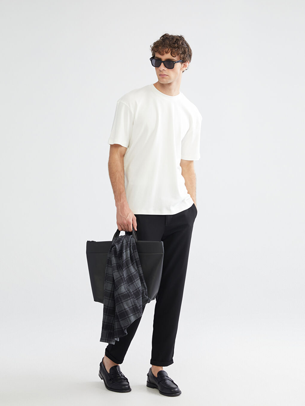 Ekru Bisiklet Yaka Erkek Tişört-1