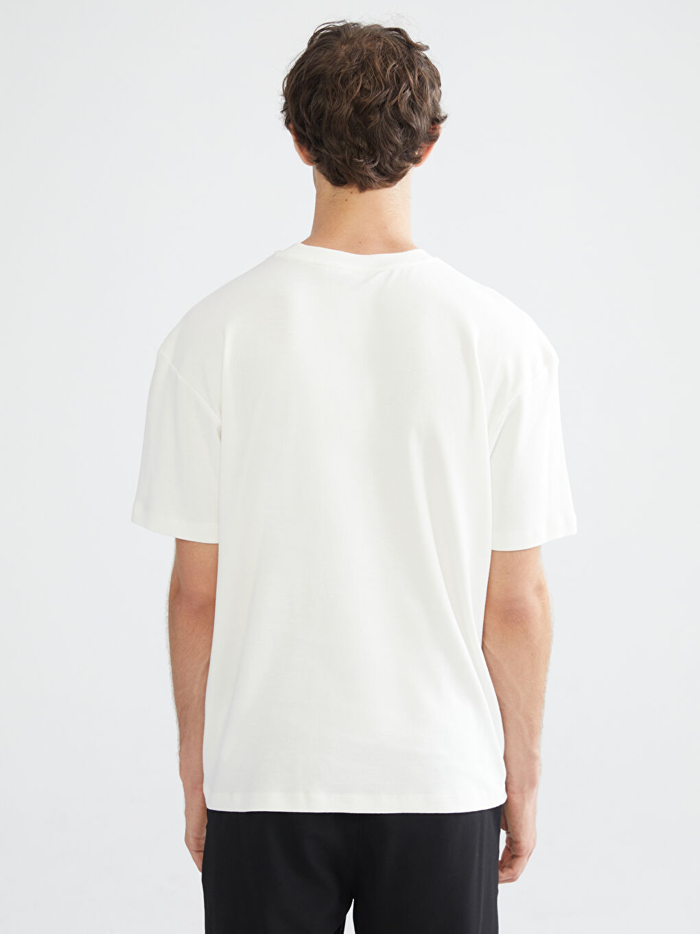 Ekru Bisiklet Yaka Erkek Tişört-3