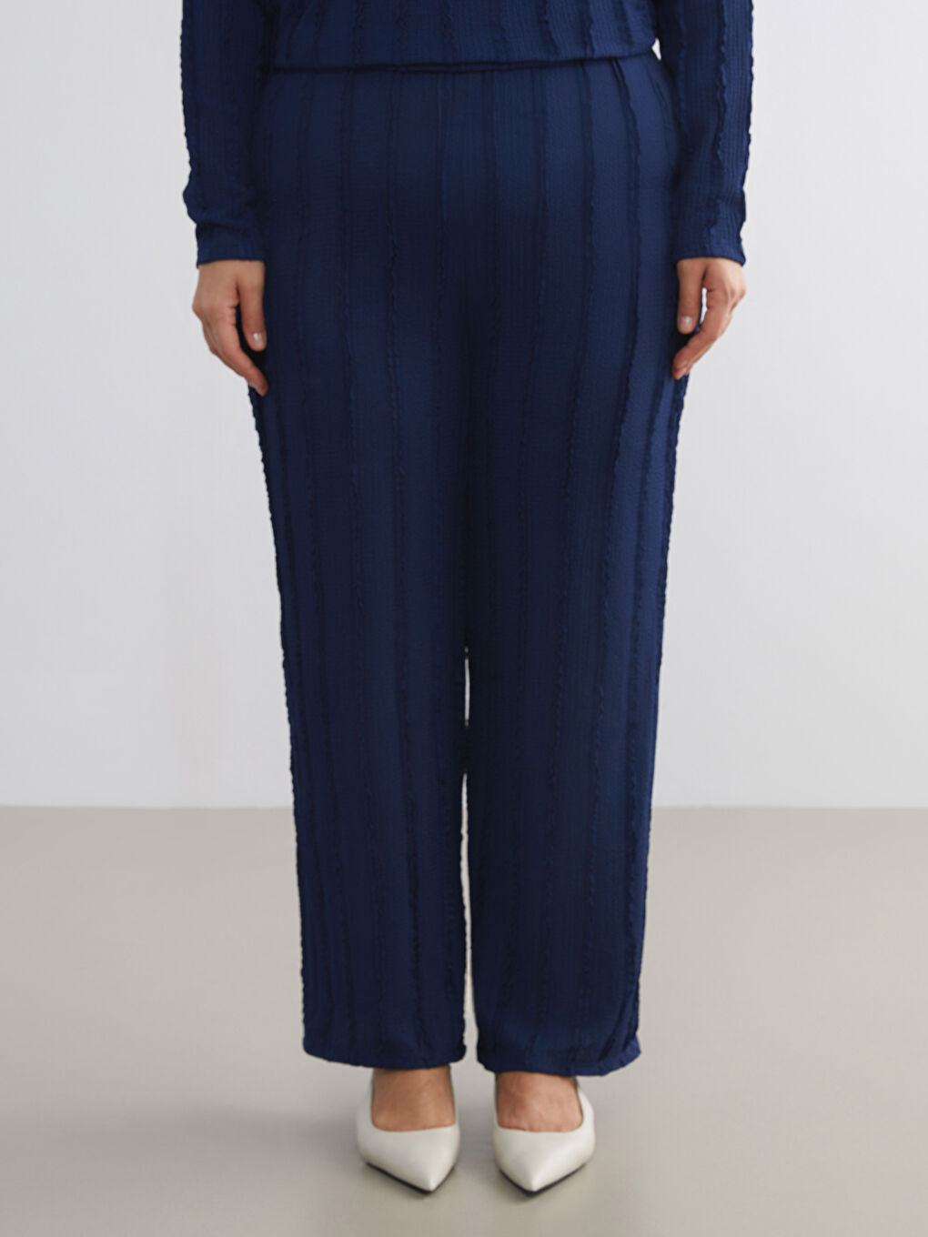 Elasticated Waist Textured Women's Trousers-5