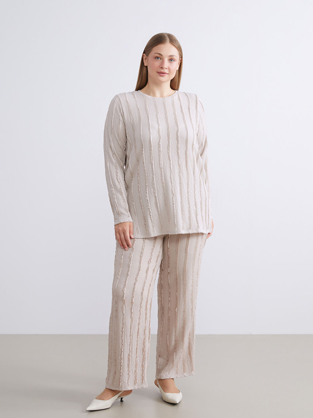 Elasticated Waist Textured Women's Trousers