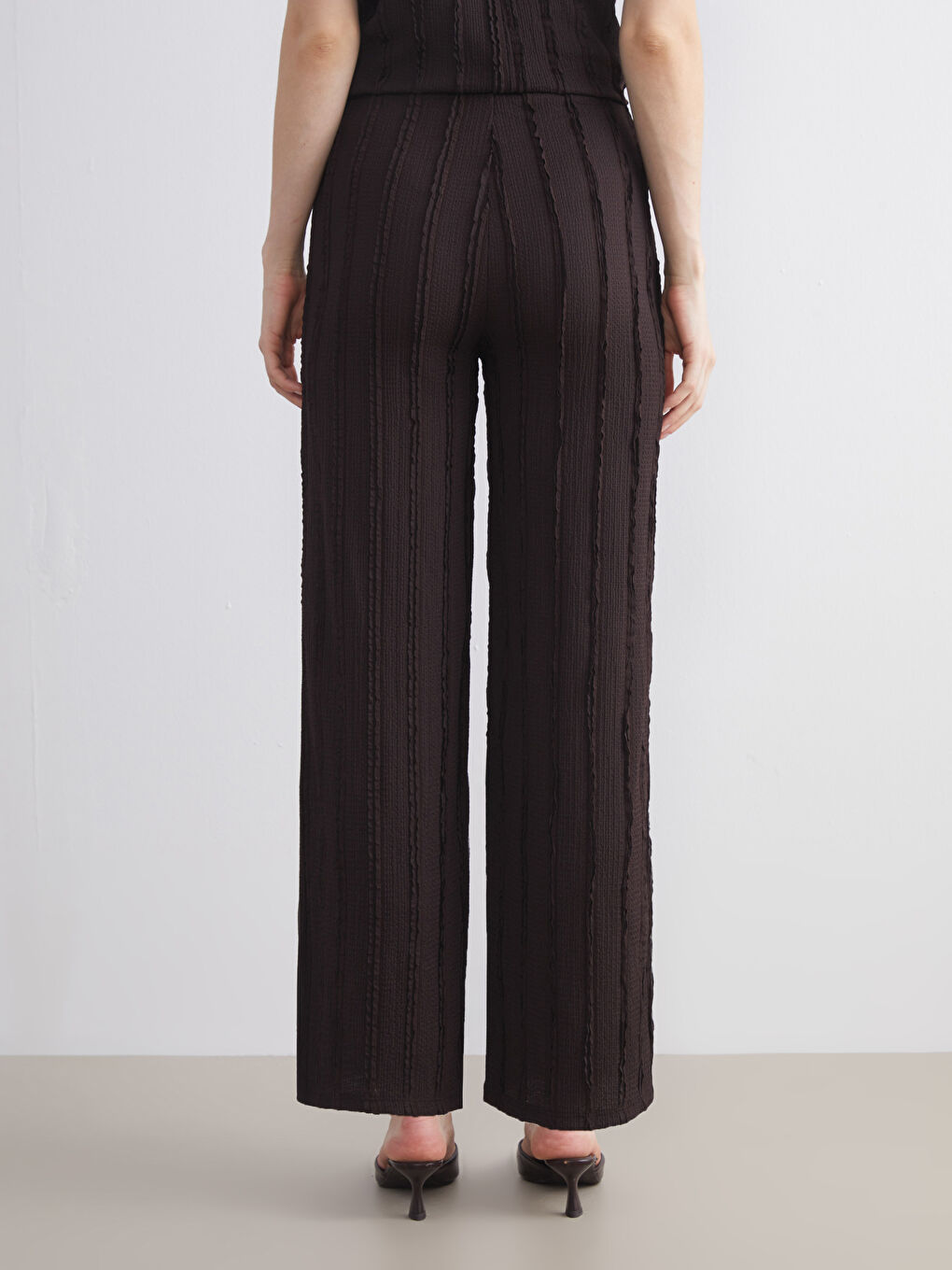 Elasticated Waist Textured Women's Trousers-4