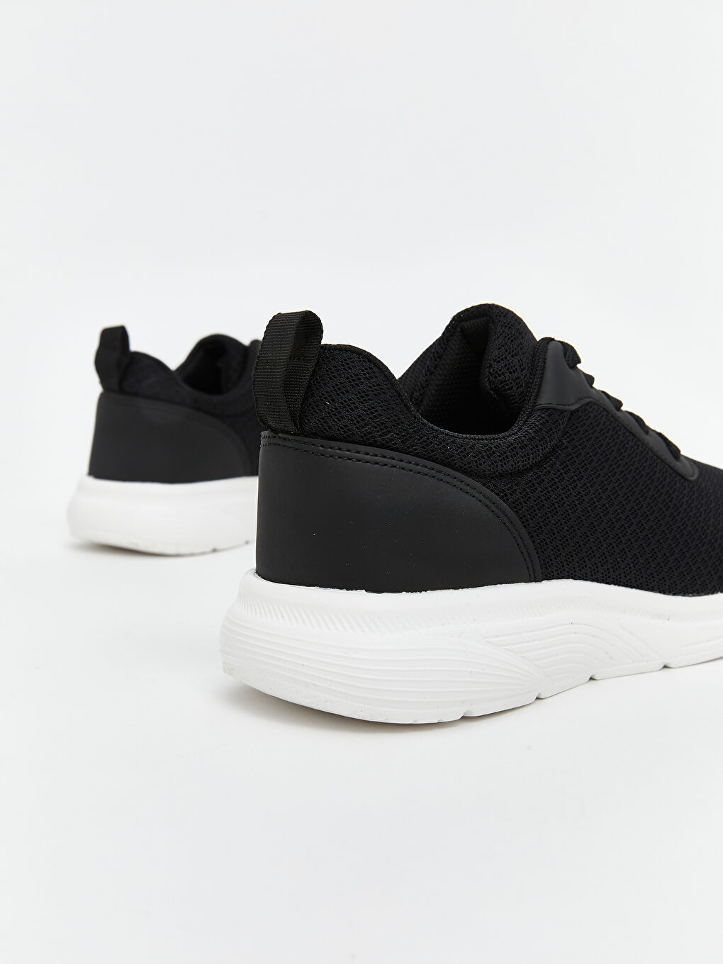 Siyah Bağcıklı Kadın Spor Ayakkabı-4