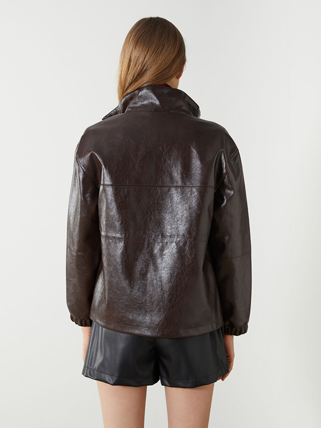 Kahverengi Dik Yaka Kadın Deri Görünümlü Ceket-4