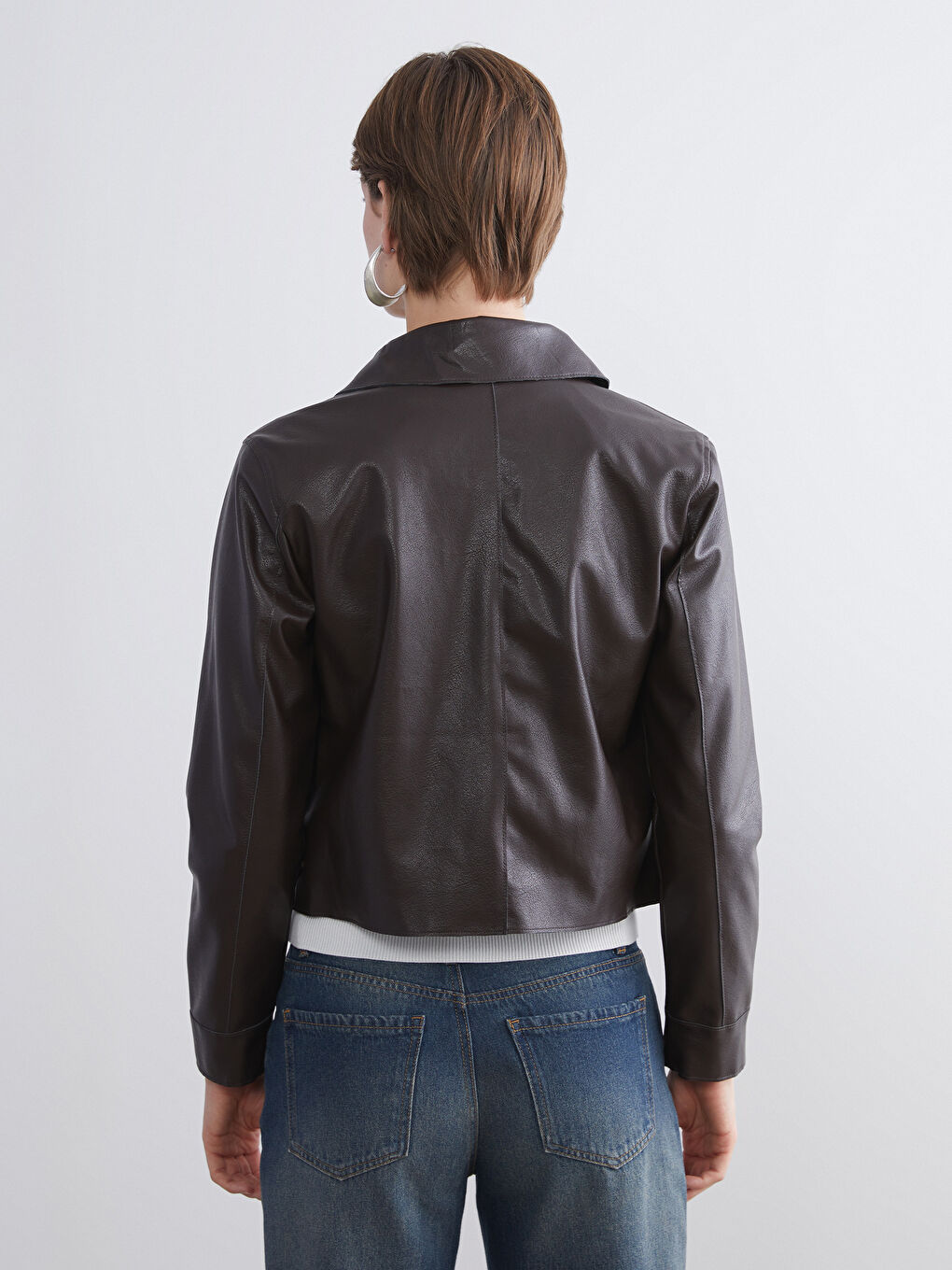 Kahverengi Gömlek Yaka Kadın Deri Görünümlü Ceket-4