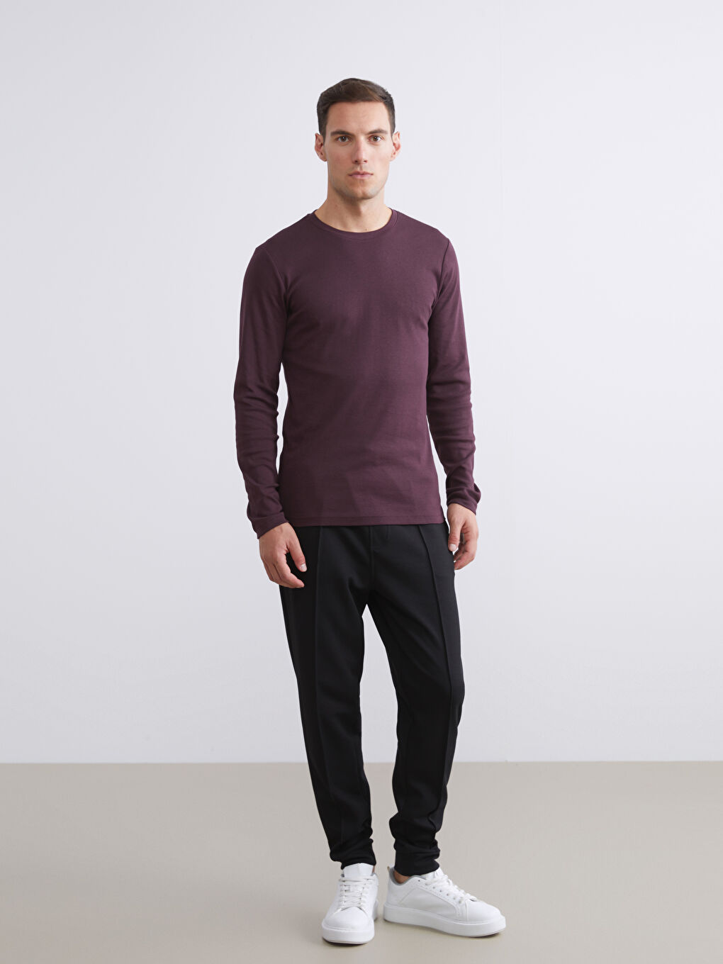 Standard Fit Men's Jogger Sweatpants