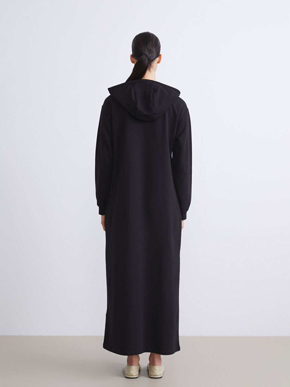 Siyah Kapüşonlu Sweatshirt Elbise-4