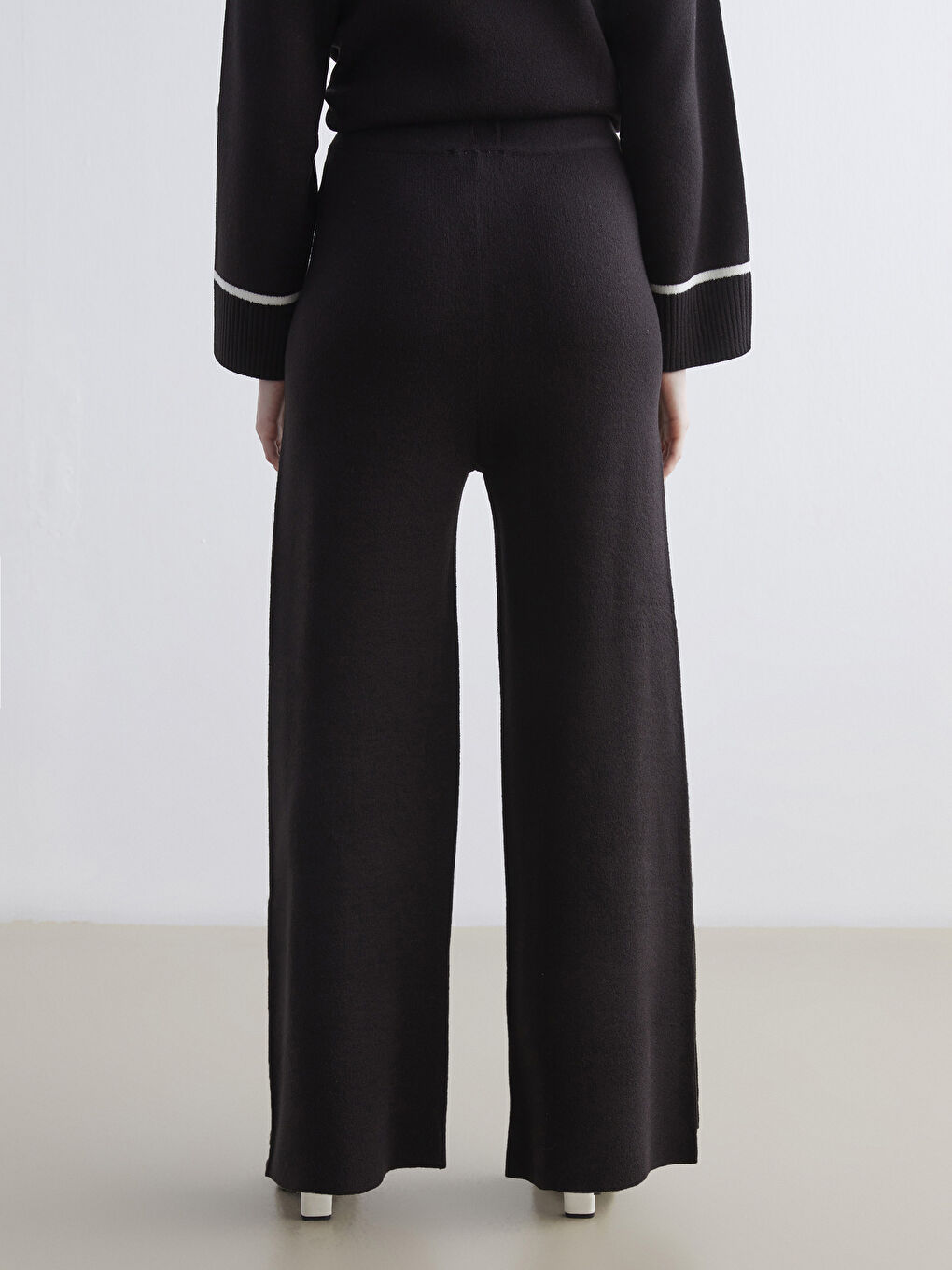 Elasticated Waist Wide Leg Women's Knitwear Trousers-3