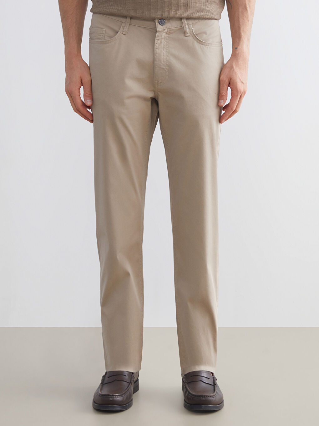 Ekru Standart Kalıp Gabardin Erkek Chino Pantolon-1