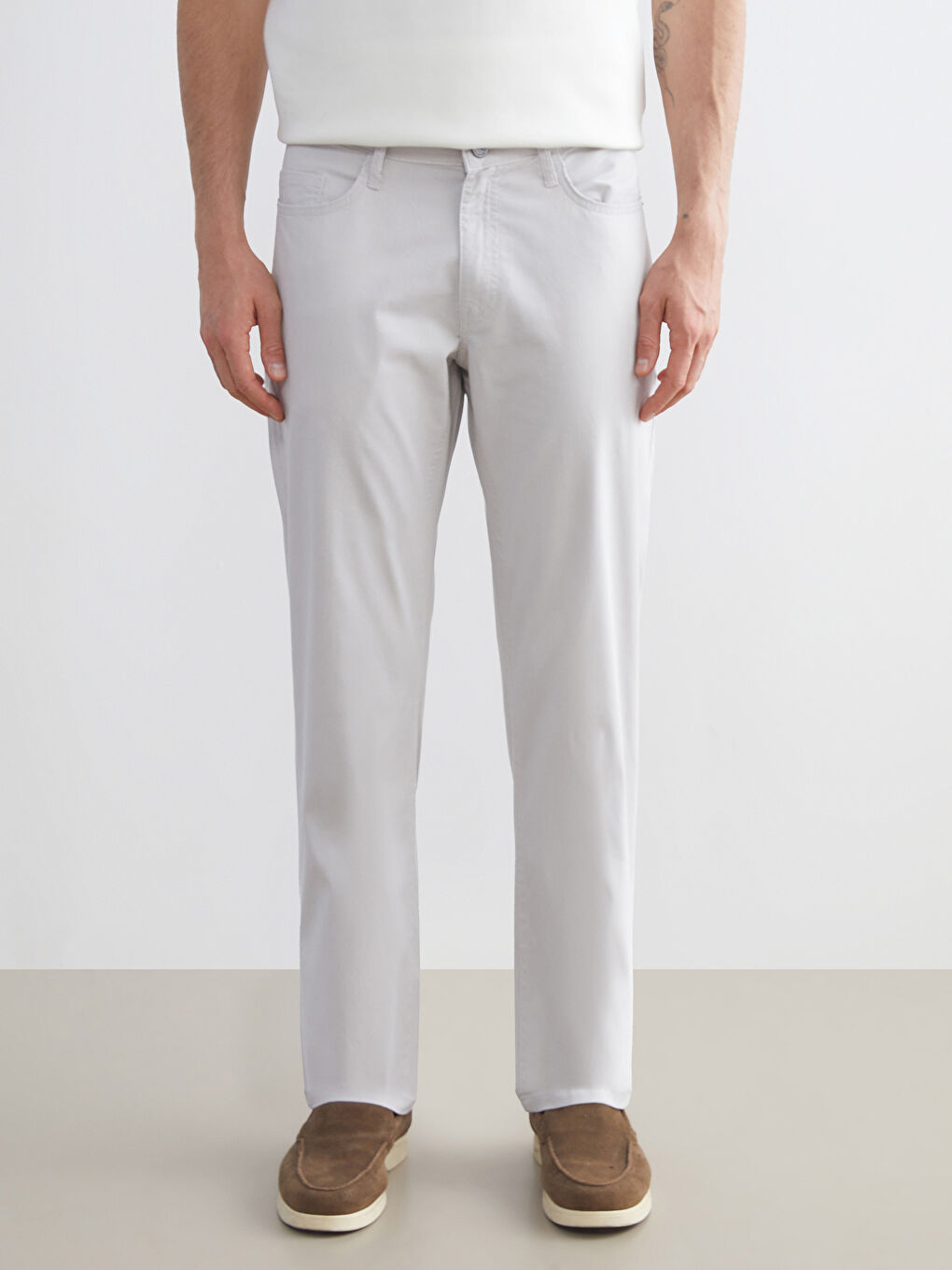 Ekru Standart Kalıp Gabardin Erkek Chino Pantolon-1