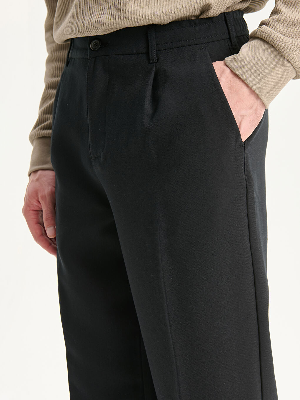 Siyah Rahat Kalıp Erkek Pantolon-2