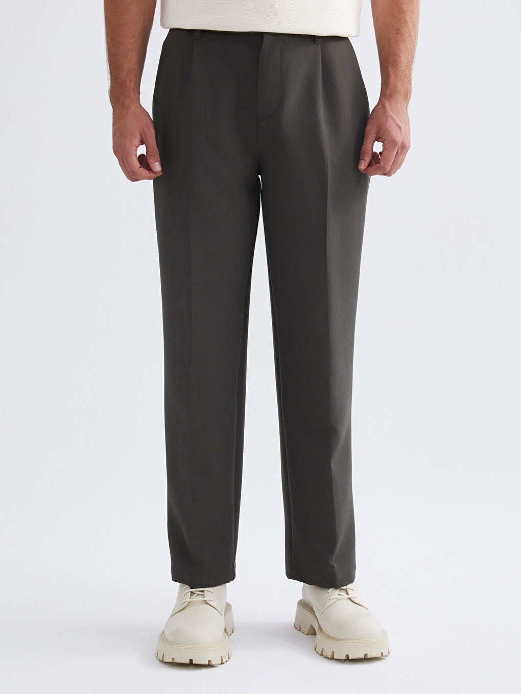 Haki Rahat Kalıp Erkek Pantolon-1