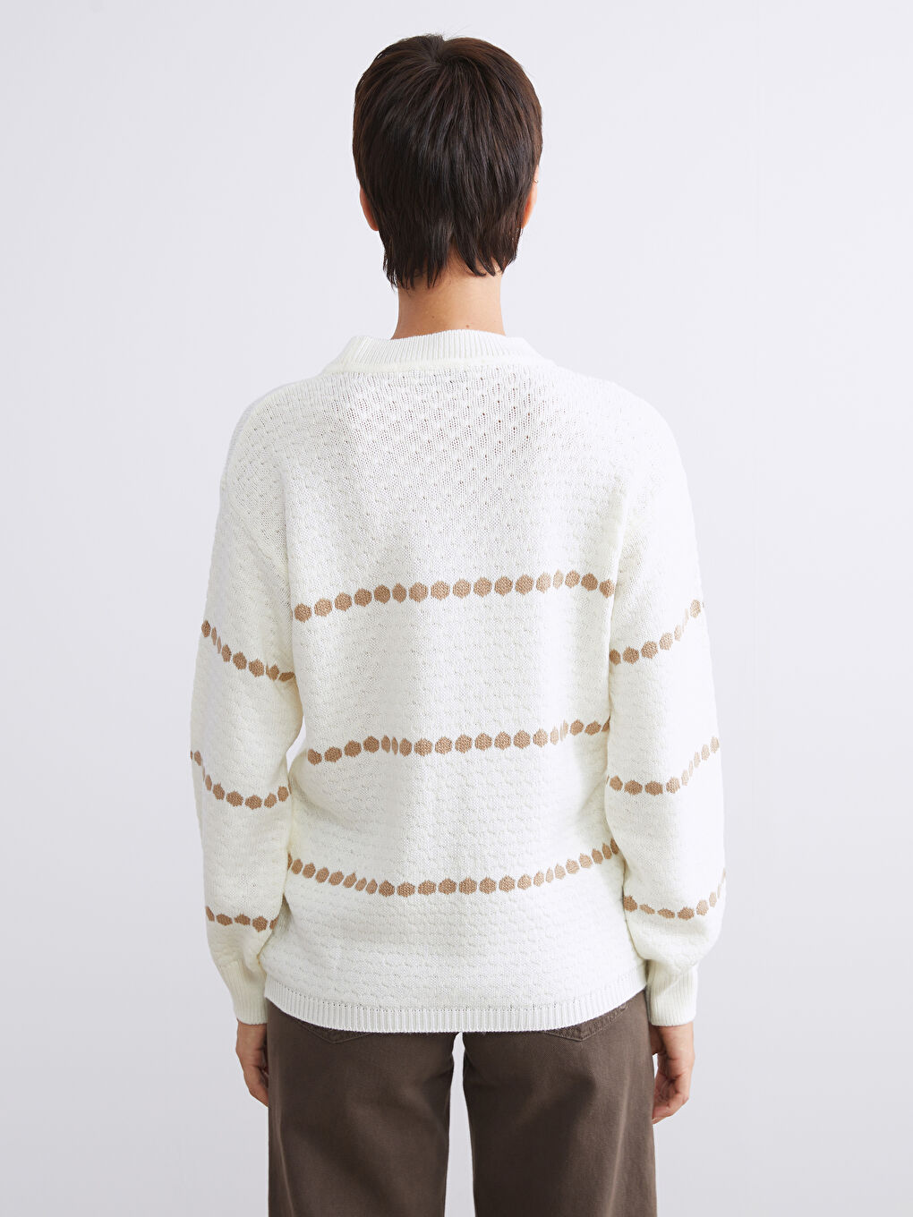 سترة تريكو منقوشة بياقة دائرية للسيدات-3