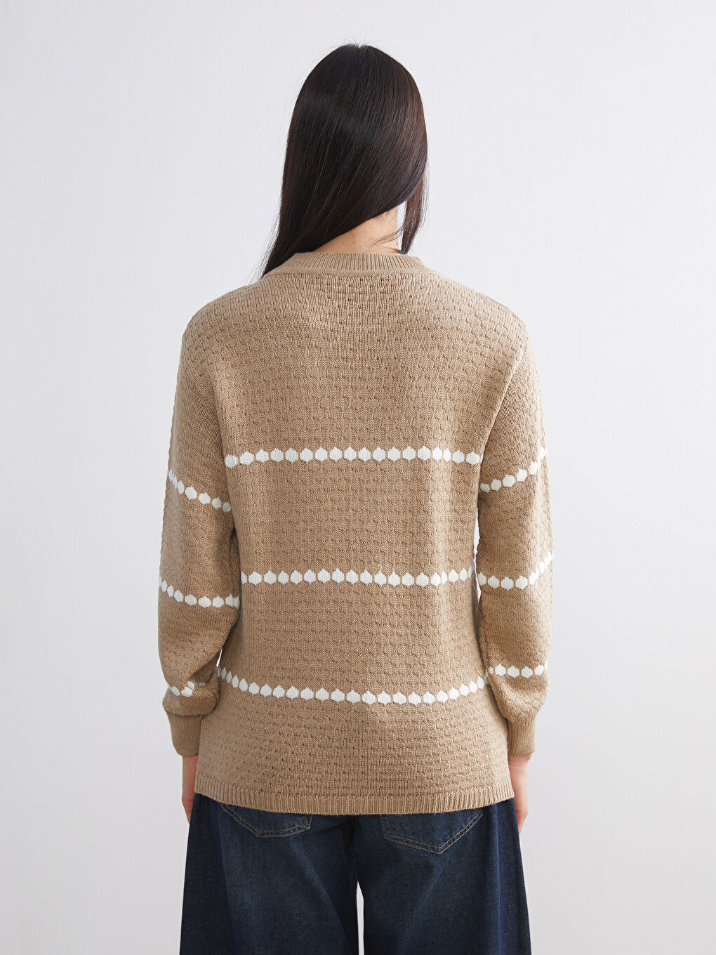 Džemper od trikotaže sa okruglim izrezom i uzorkom za žene-3