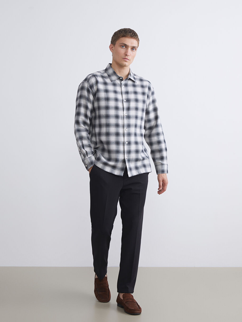 Relaxed Fit Long Sleeve Plaid Men's Flannel Shirt-1