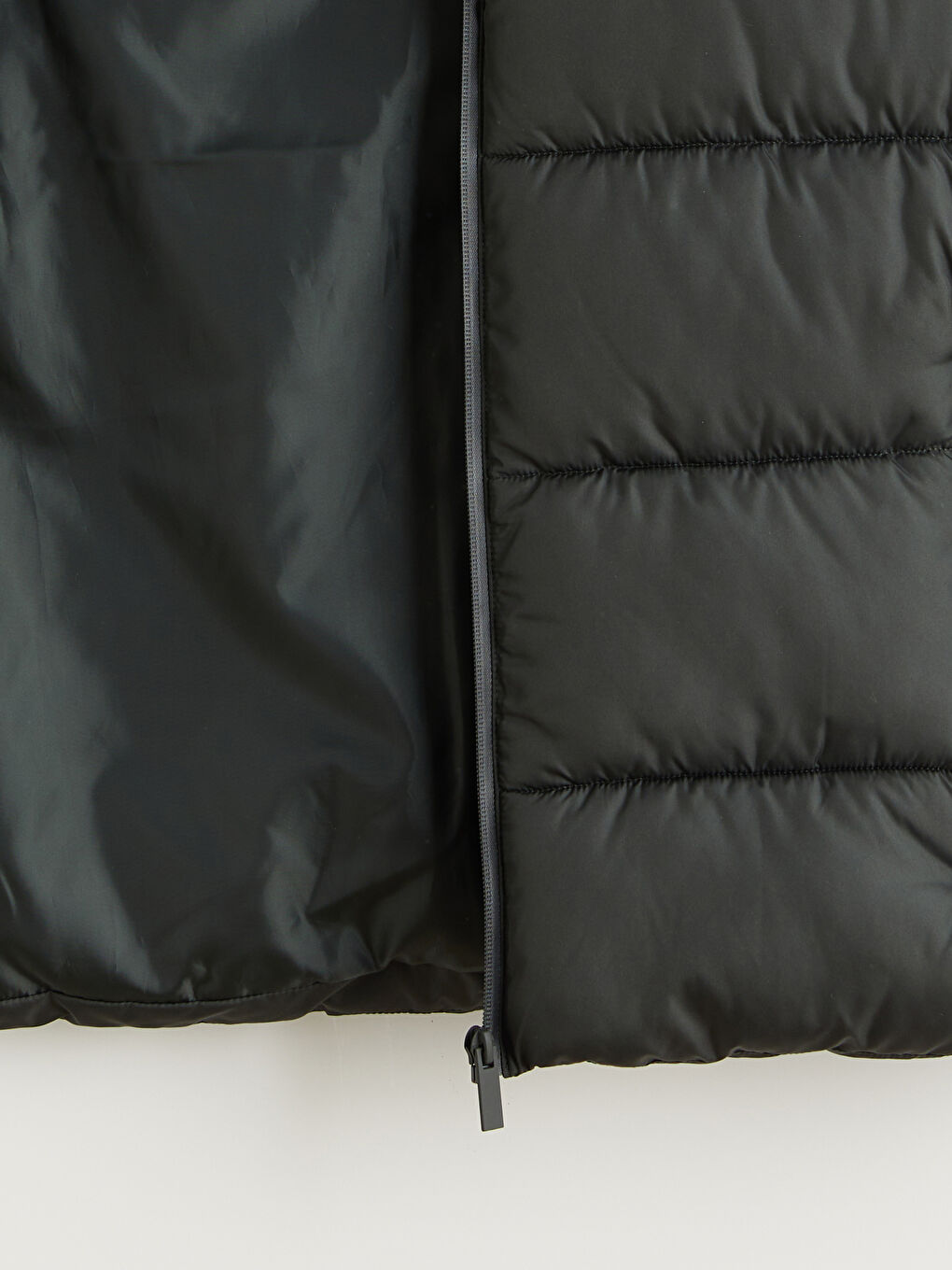 Man KHAKI Puffer Gilet-6