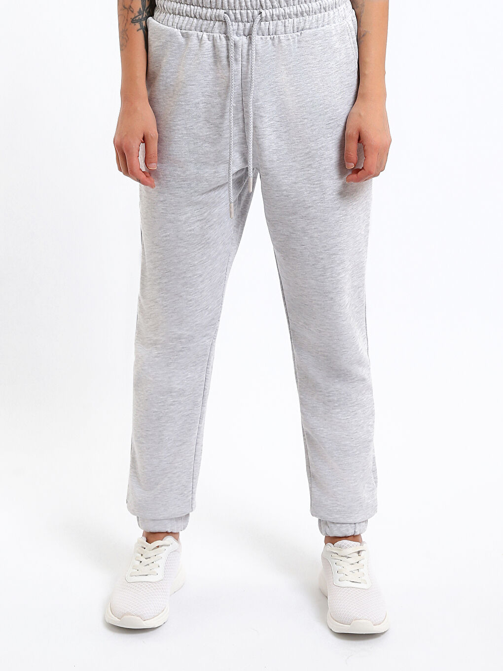 Elastic Waist Pocket Detailed Women's Jogger Sweatpants-1