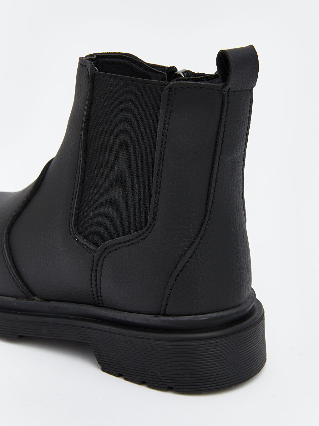 Siyah Deri Görünümlü Erkek Çocuk Bot-5