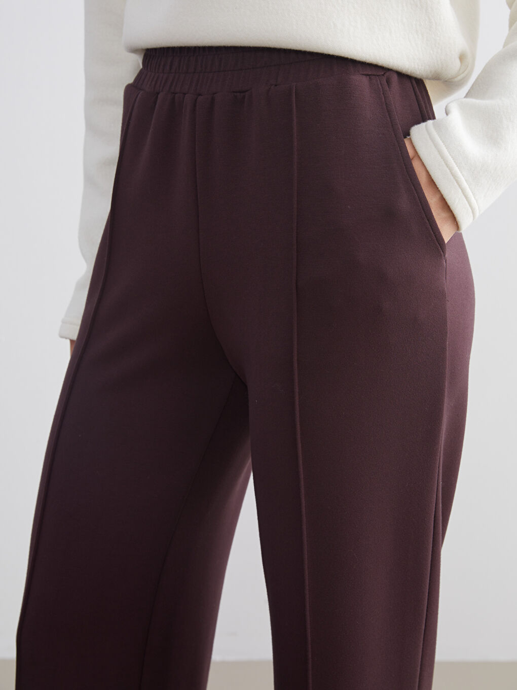Women's Sweatpants with Elastic Waist-2