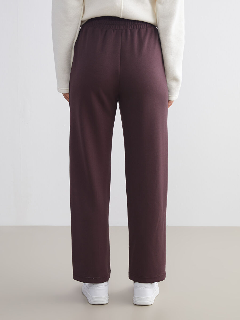 Women's Sweatpants with Elastic Waist-3