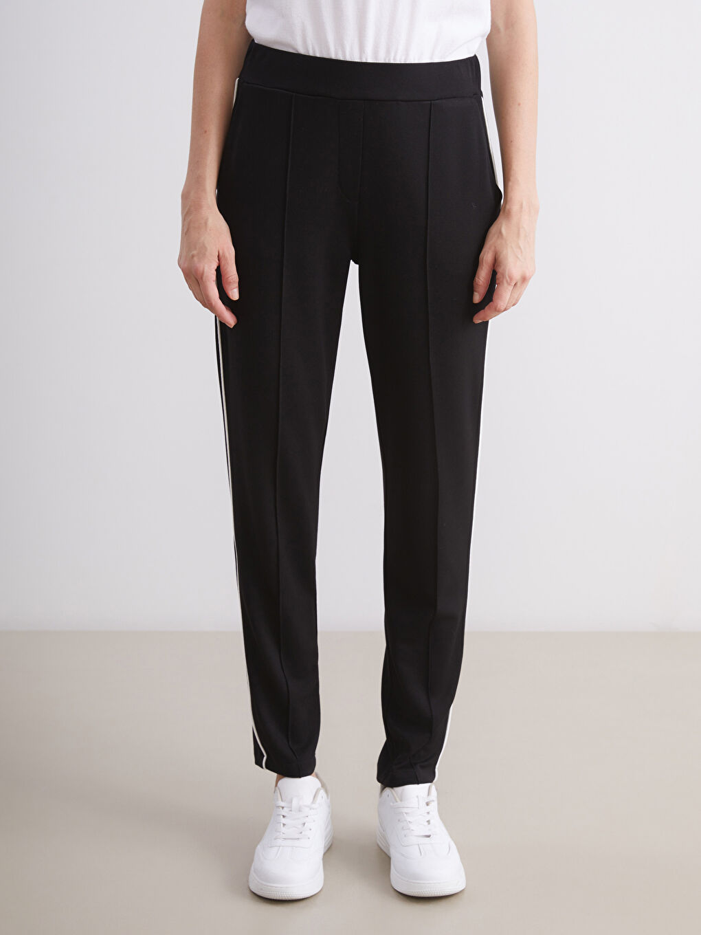 Siyah Beli Lastikli Kadın Pantolon-1